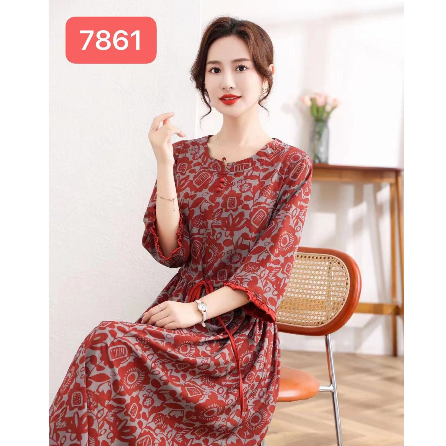 7861-31新款舒适印花连衣裙