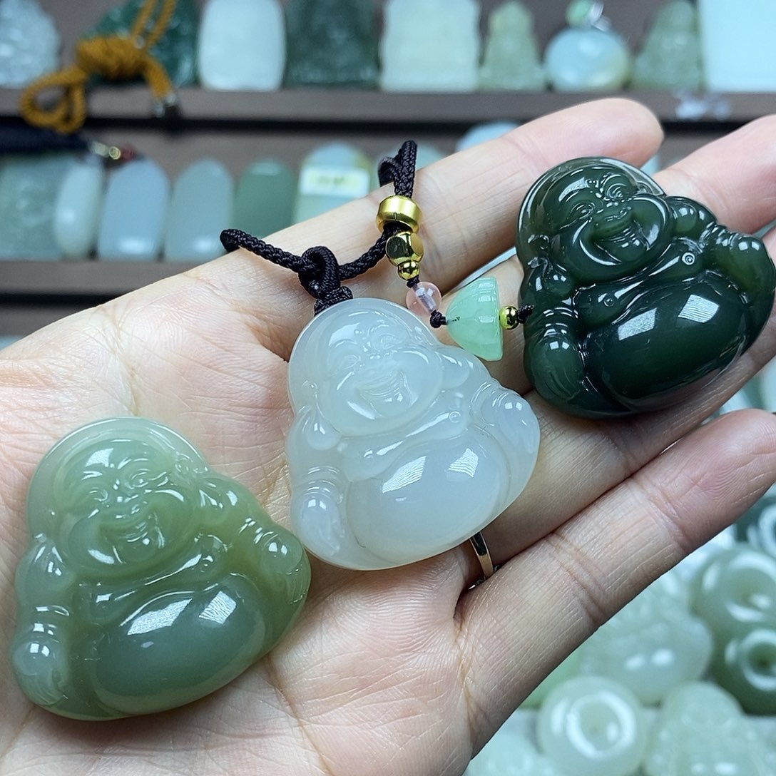 和田玉未镶嵌颈饰35mm精品佛公多样性发1件