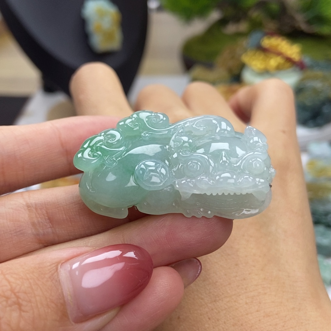 颈饰未镶嵌翡翠A2 冰胶飘花霸王貔貅