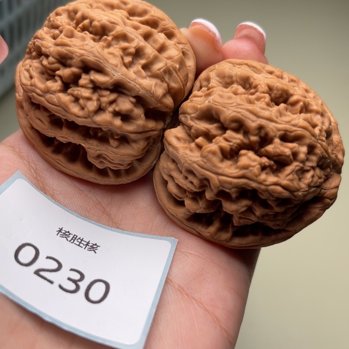 文玩核桃吊坠粗筋45