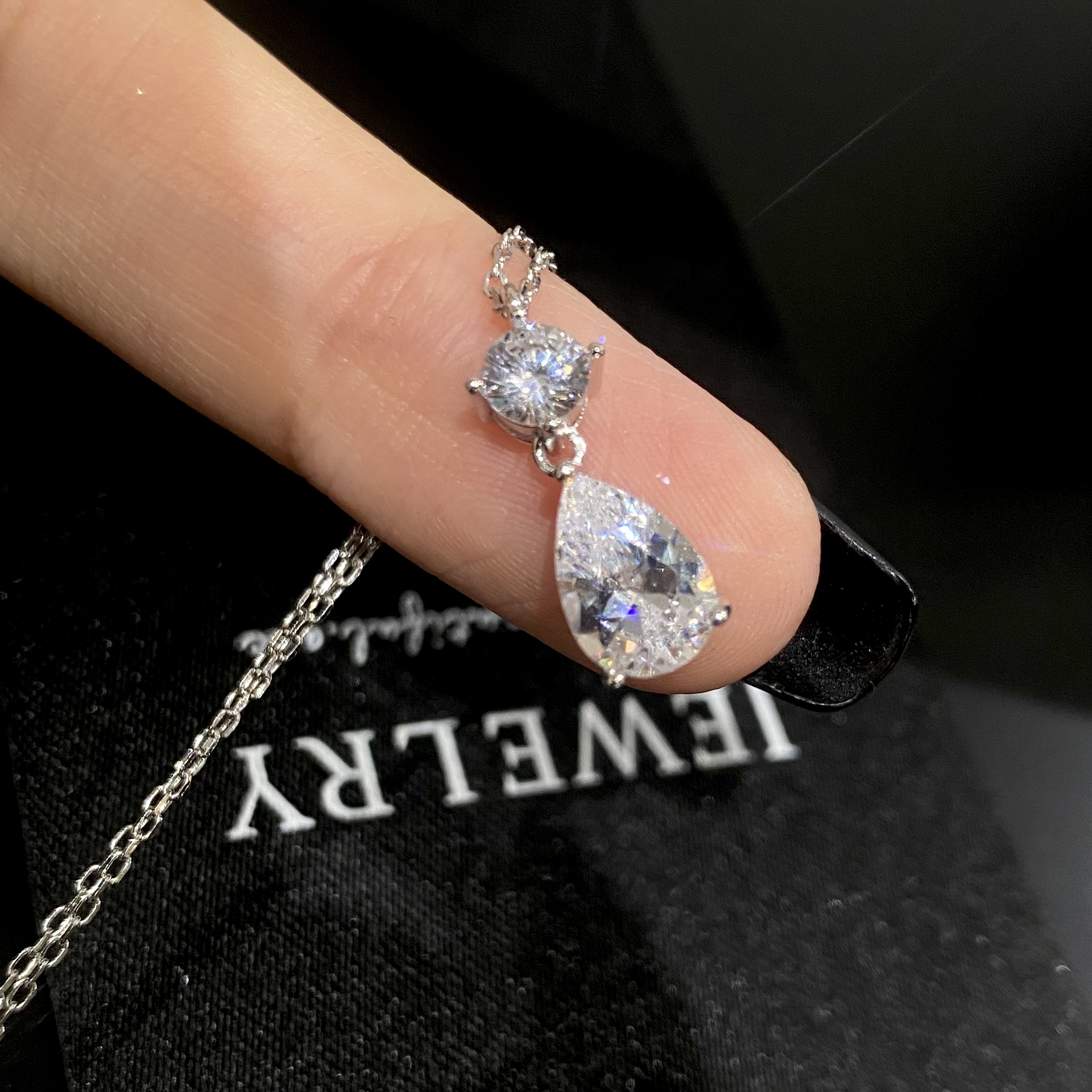 链子925银合成锆石 时尚精致银水滴形项链小众锁骨链项饰MM200