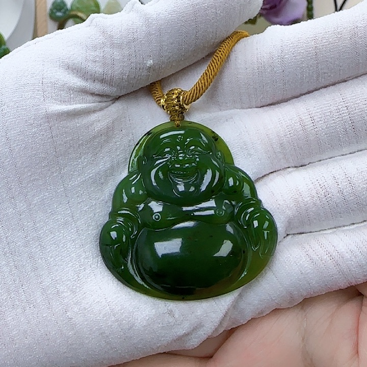 和田玉未镶嵌颈饰微瑕