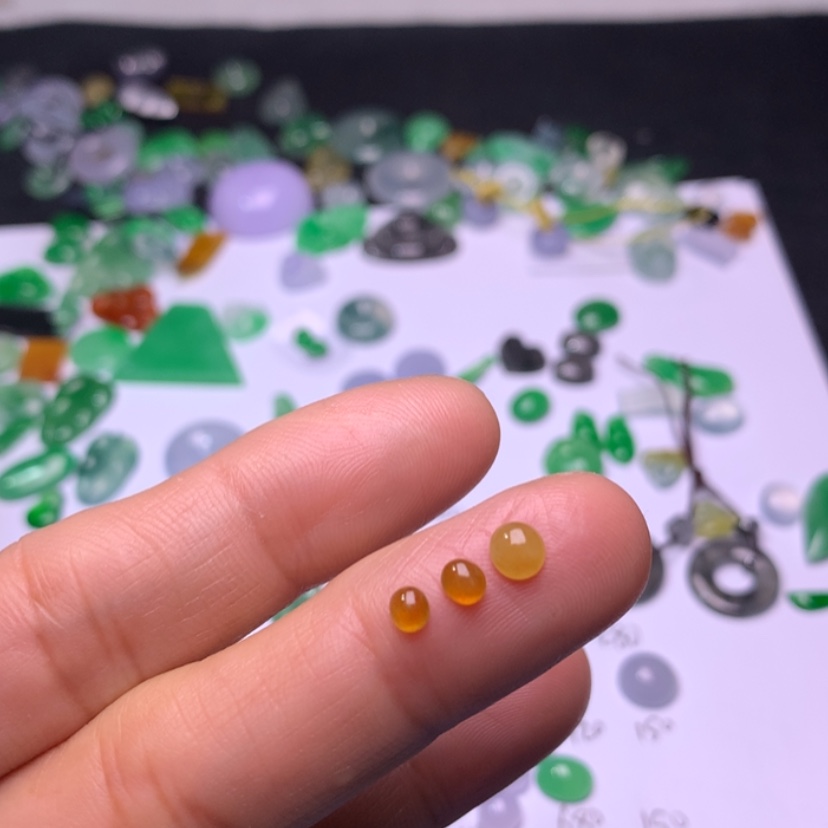 【闪购商品】翡翠颈饰未镶嵌?****l蛋