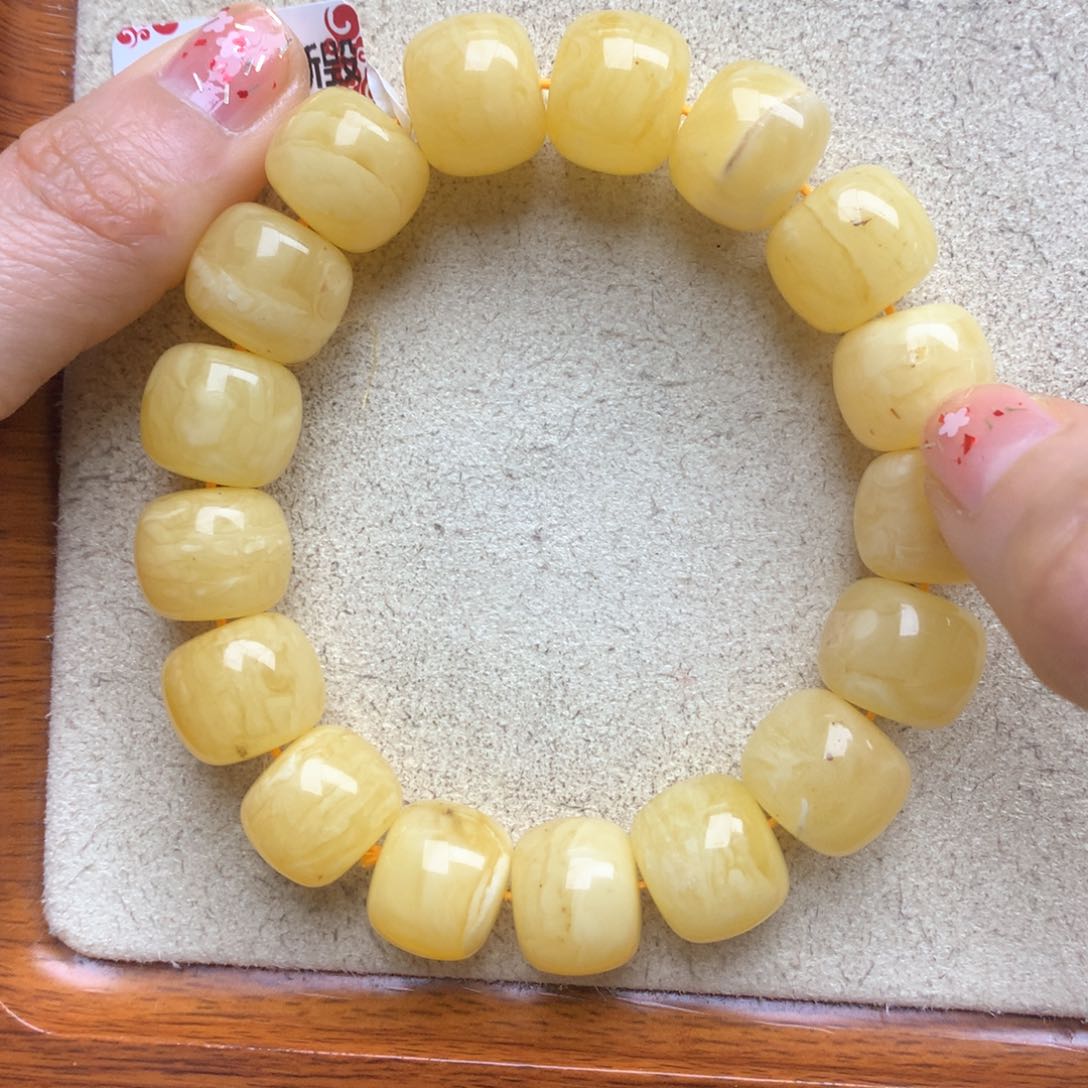 蜜蜡珠宝奇石未镶嵌