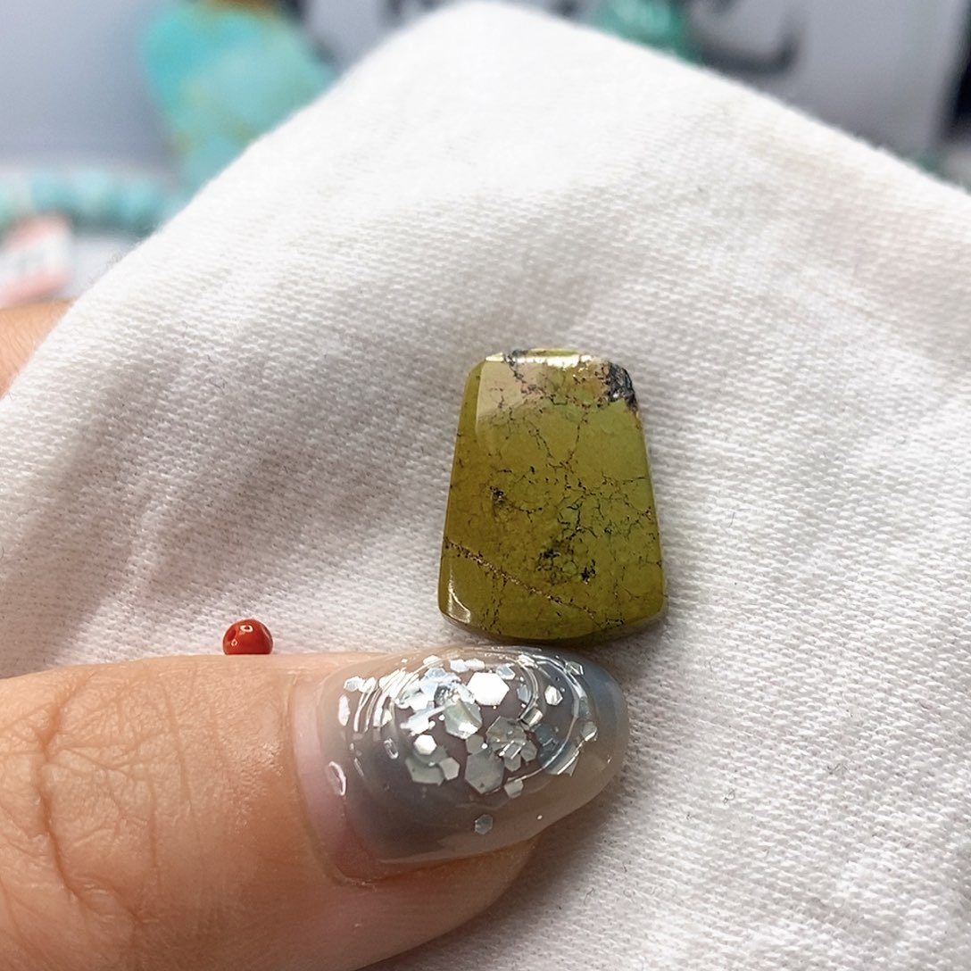 南红玛瑙未镶嵌珠宝奇石