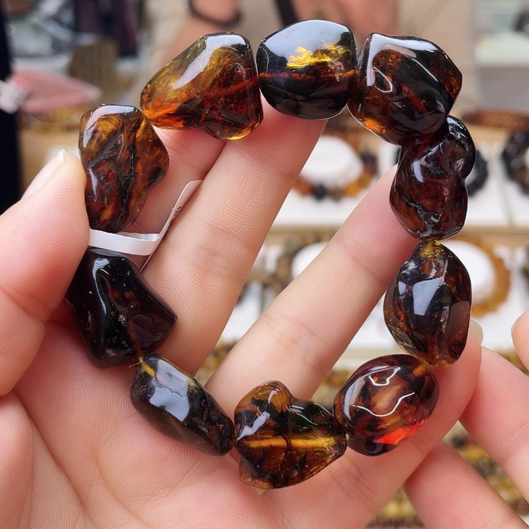 裸石琥珀未镶嵌大90095