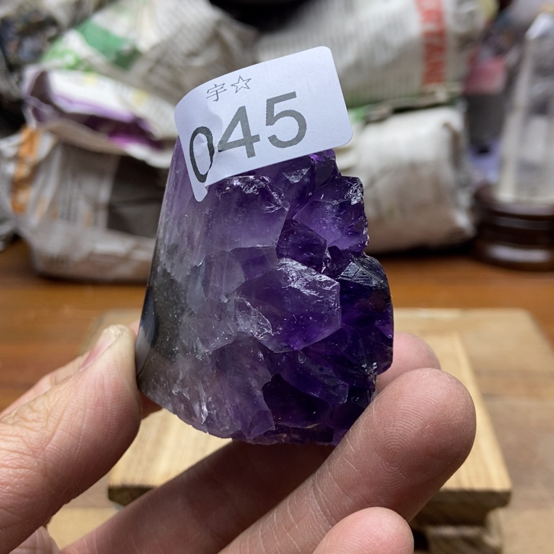 紫晶天然水晶摆件未镶嵌