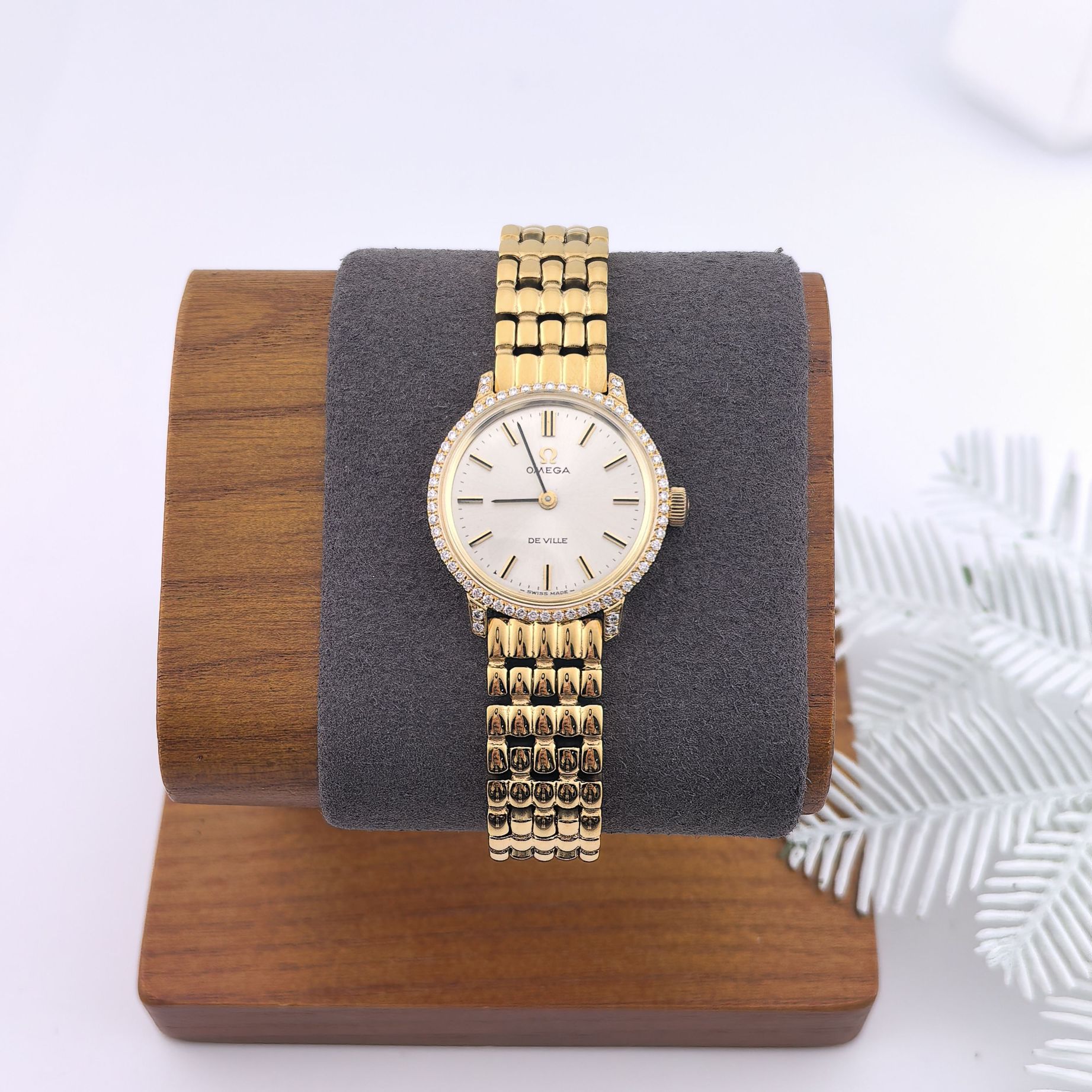 95新 Omega/欧米茄 中古欧米茄女表/手动机械/22.5mm/01894