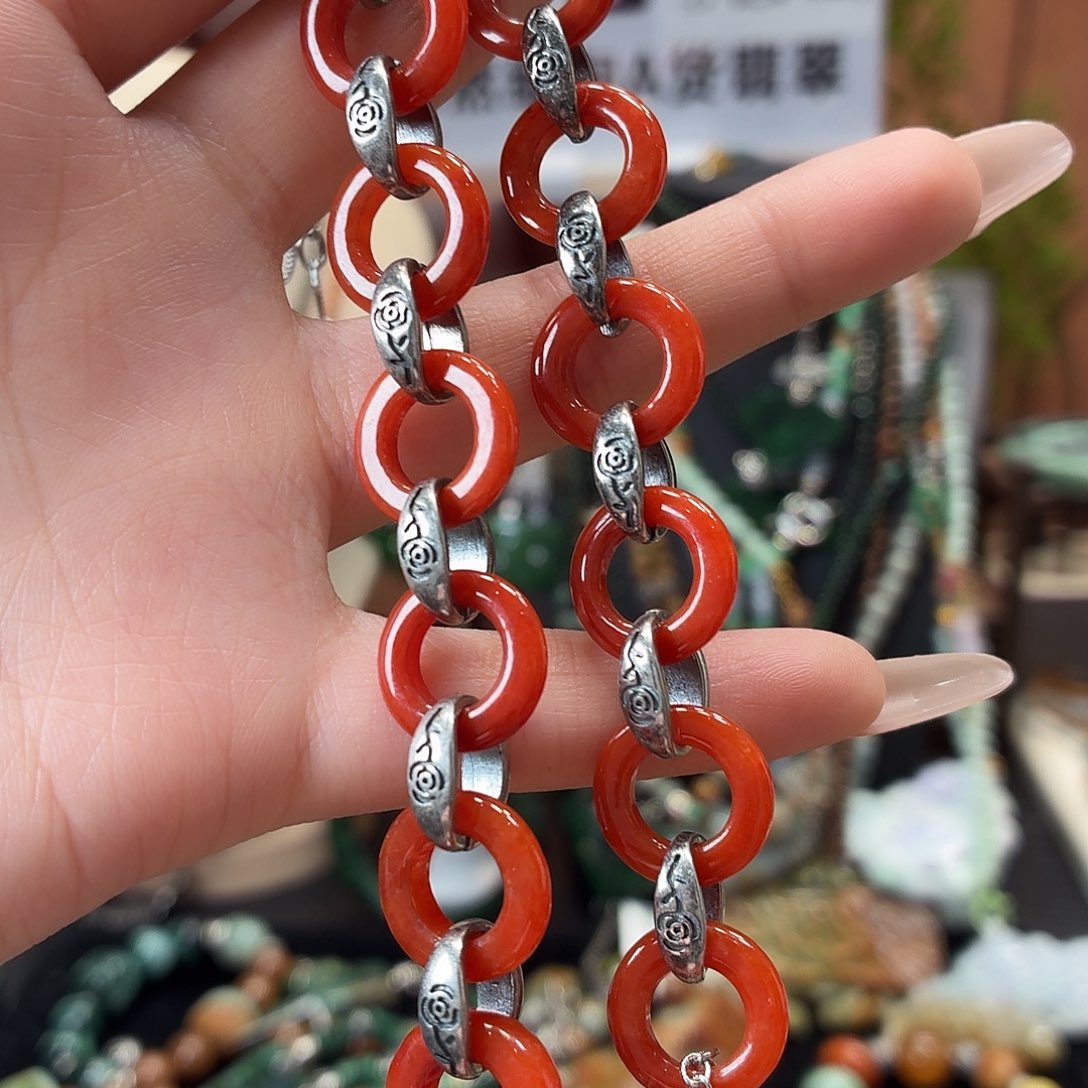 翡翠未镶嵌耳饰多样性发一手串