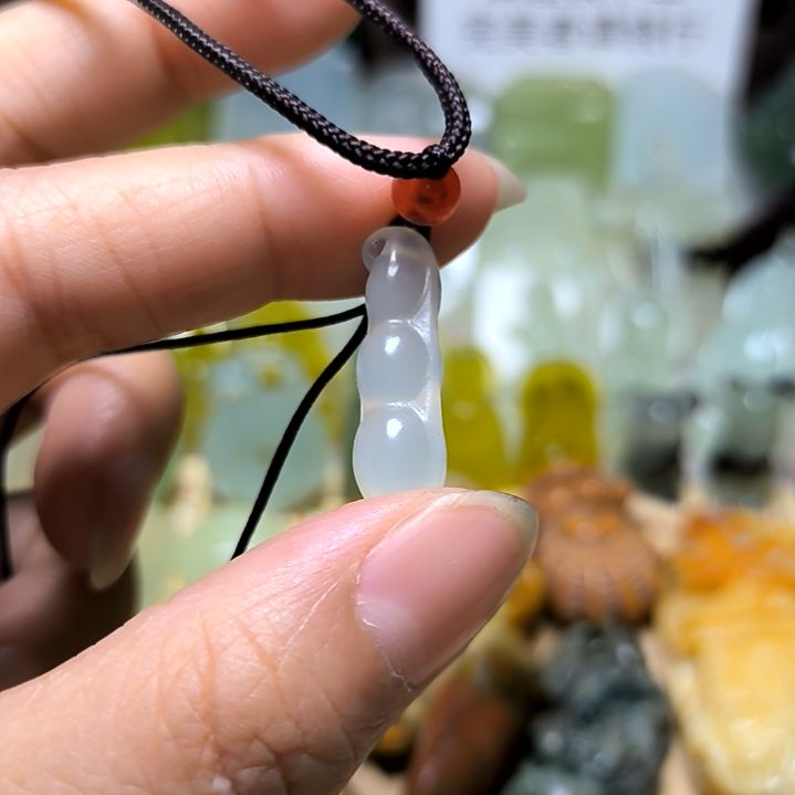 岫玉吊坠(不含链)未镶嵌