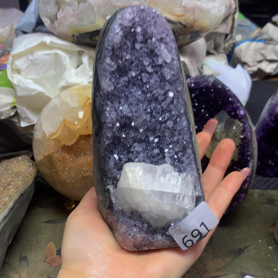 紫晶大型摆件（非配饰）未镶嵌