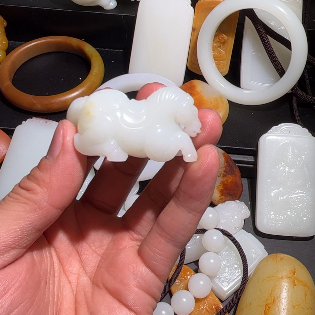 和田玉挂件未镶嵌暖**爱