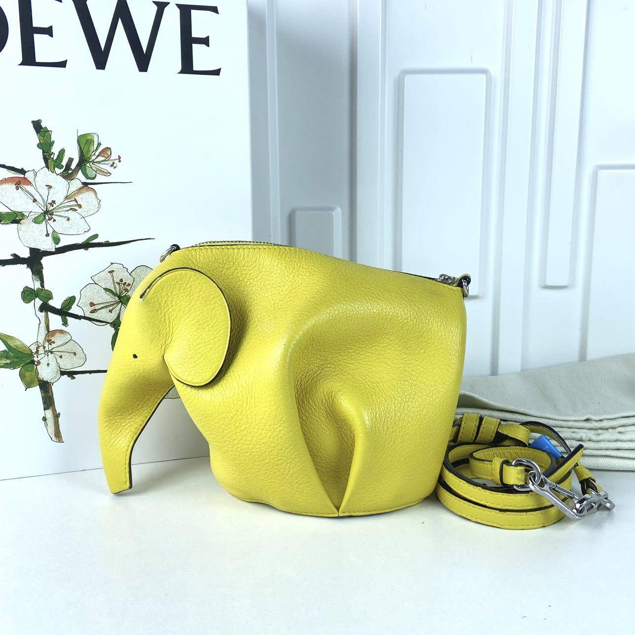 胖虎佳佳/罗意威/95新/公价0/箱包/单肩包/312505210054