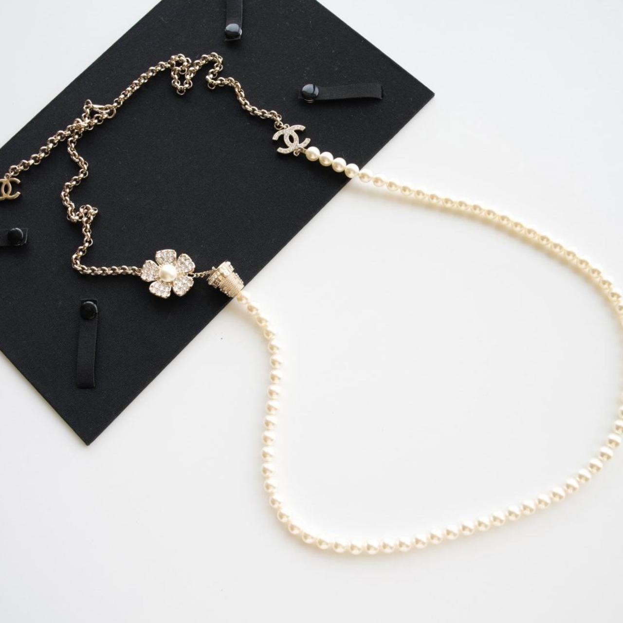 Chanel 闪钻花盆珍珠长项链