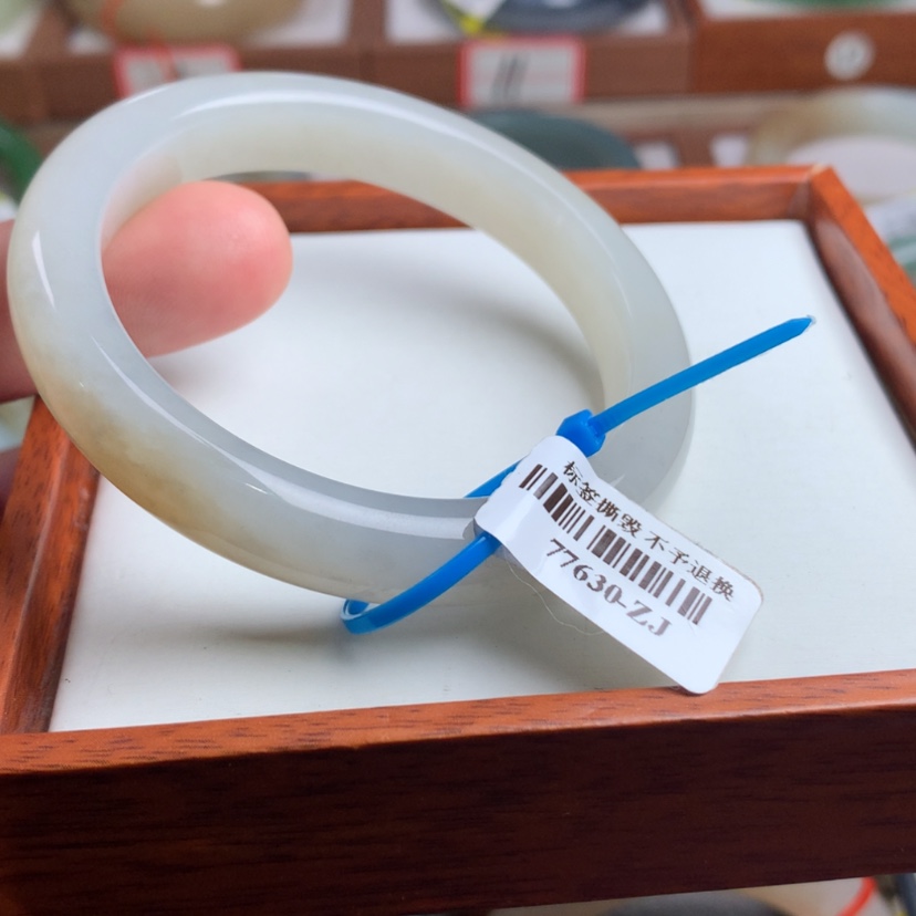 【闪购商品】和田玉手镯未镶嵌53.9