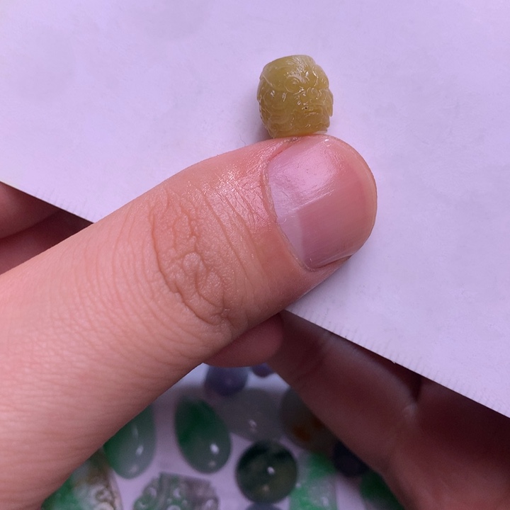 定制翡翠未镶嵌毛货