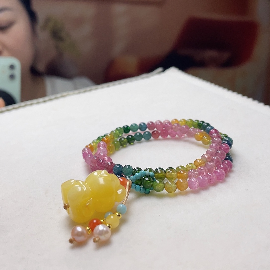 琥珀未镶嵌裸石吊坠