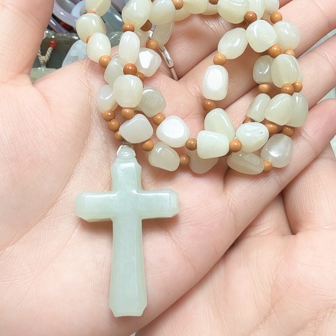 和田玉颈饰未镶嵌