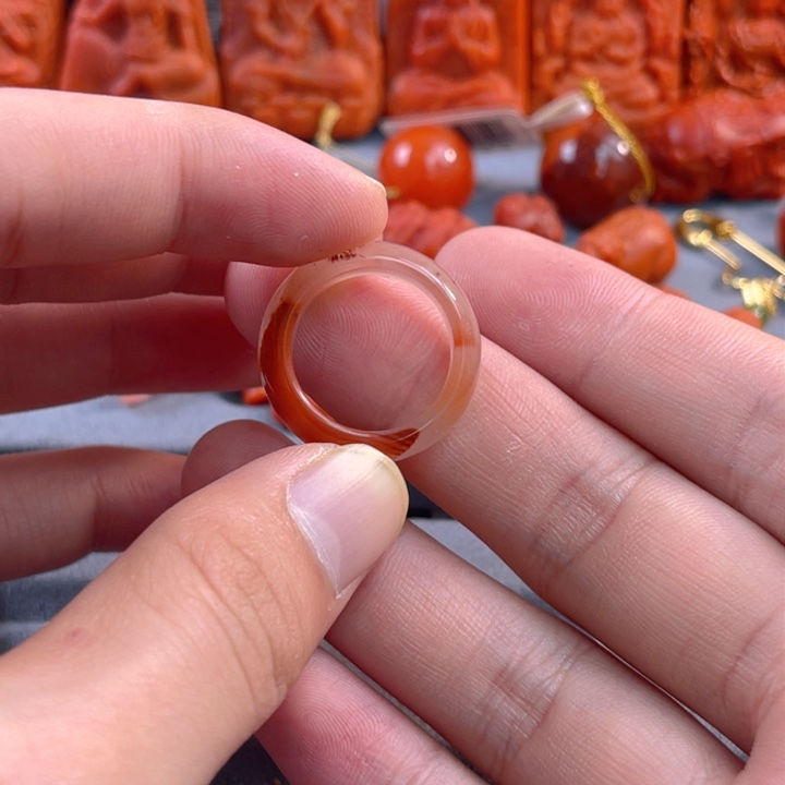 南红玛瑙多样性发一未镶嵌冰飘跑环16.8mmx7mm