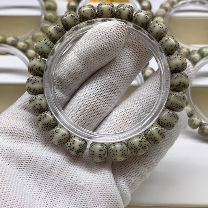 手串星月菩提18号小通体留白10/9