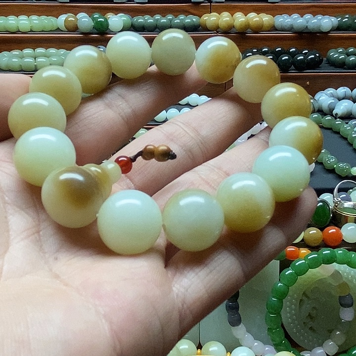 和田玉手串未镶嵌爱**费