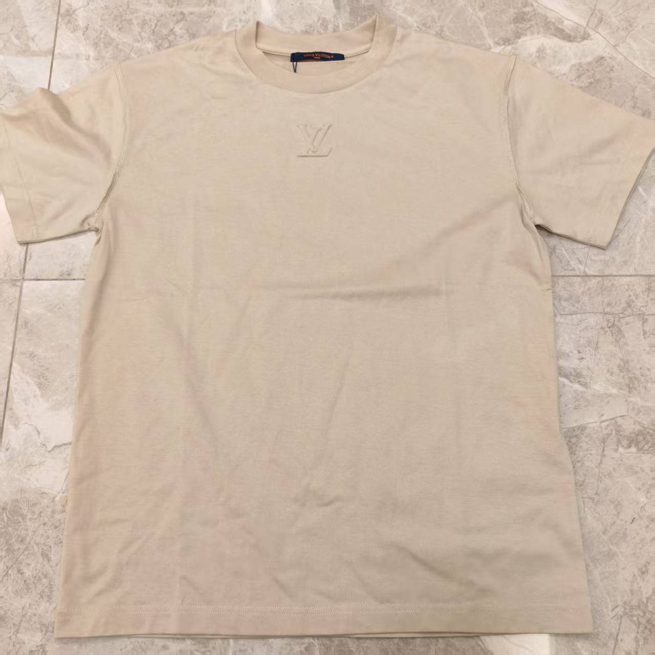 99新 LouisVuitton/路易威登 经典压印T恤 059
