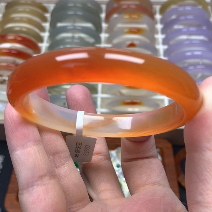 玛瑙/玉髓手镯未镶嵌