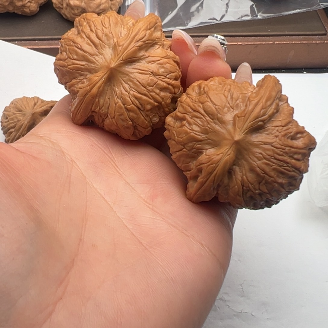 文玩核桃把件血麒麟45丽