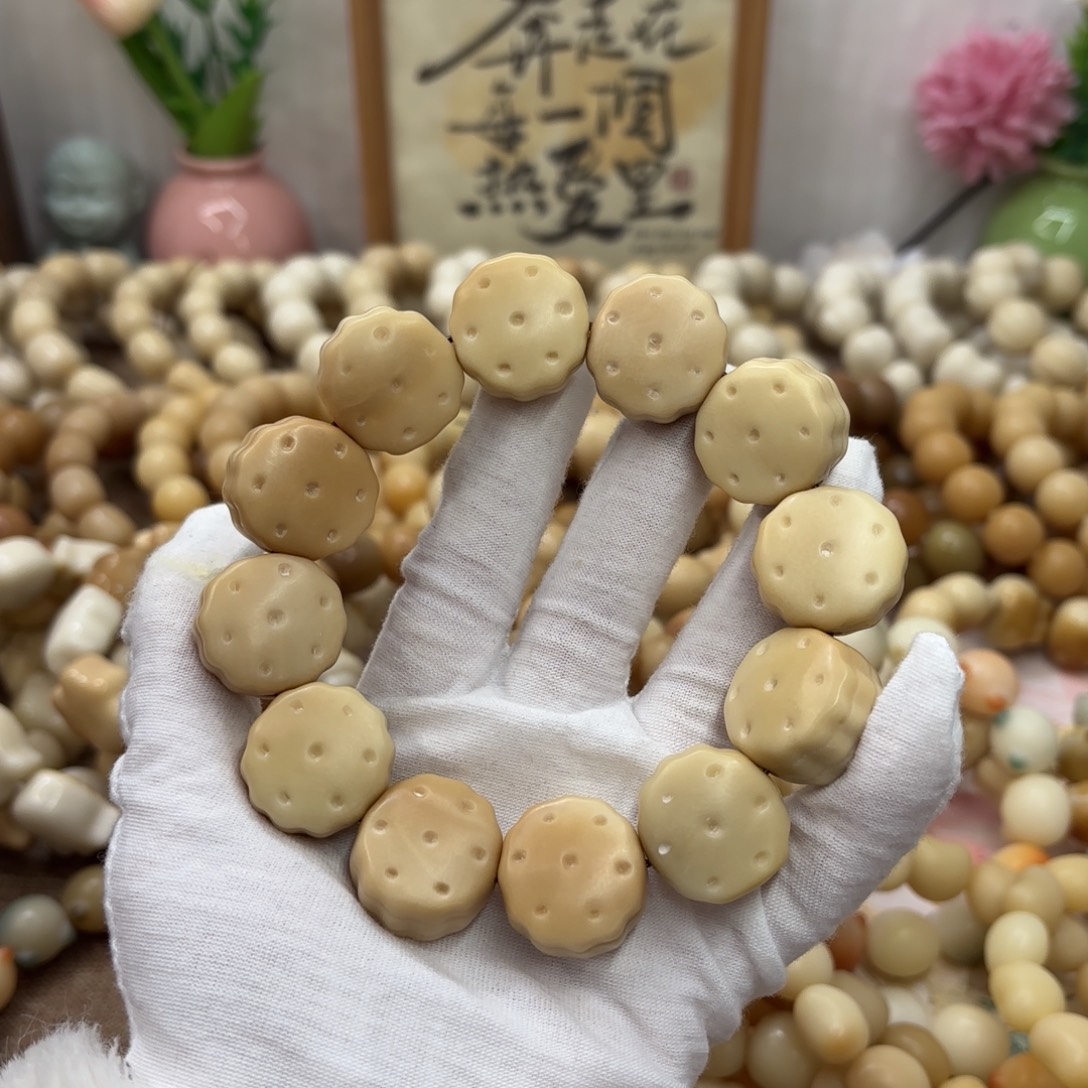 菩提根/象牙果吊坠牙果瑕疵干磨687
