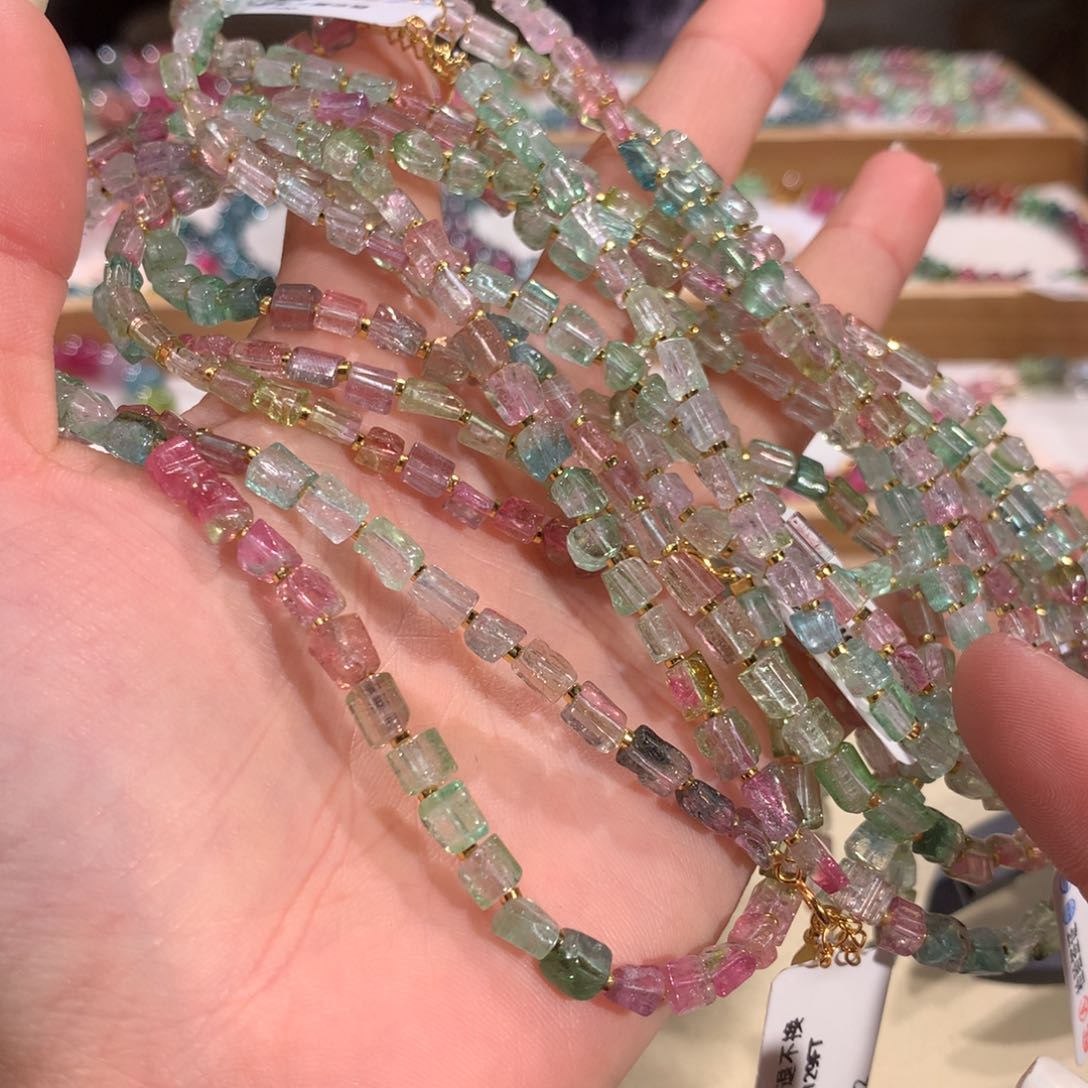 碧玺多样性发货一件未镶嵌