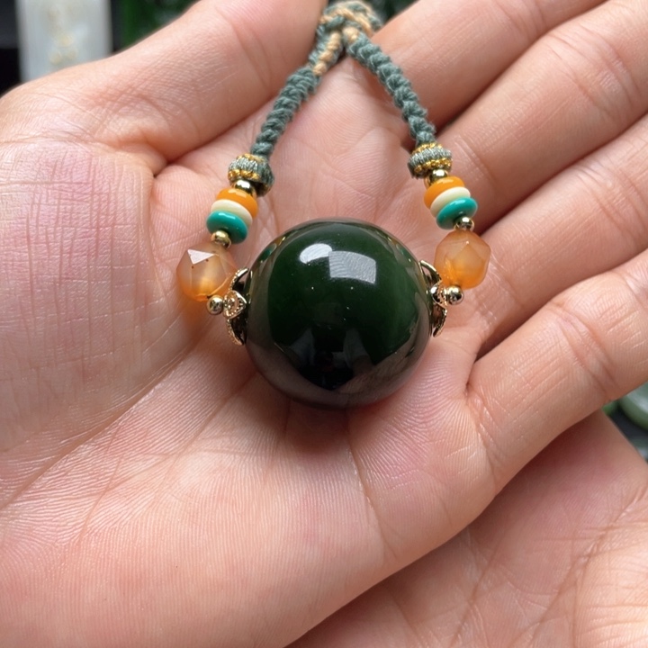 和田玉（碧玉）未镶嵌颈饰