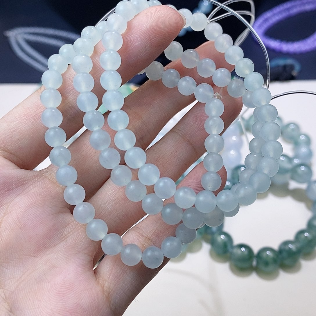 未镶嵌定制翡翠年*人定制毛货不退换