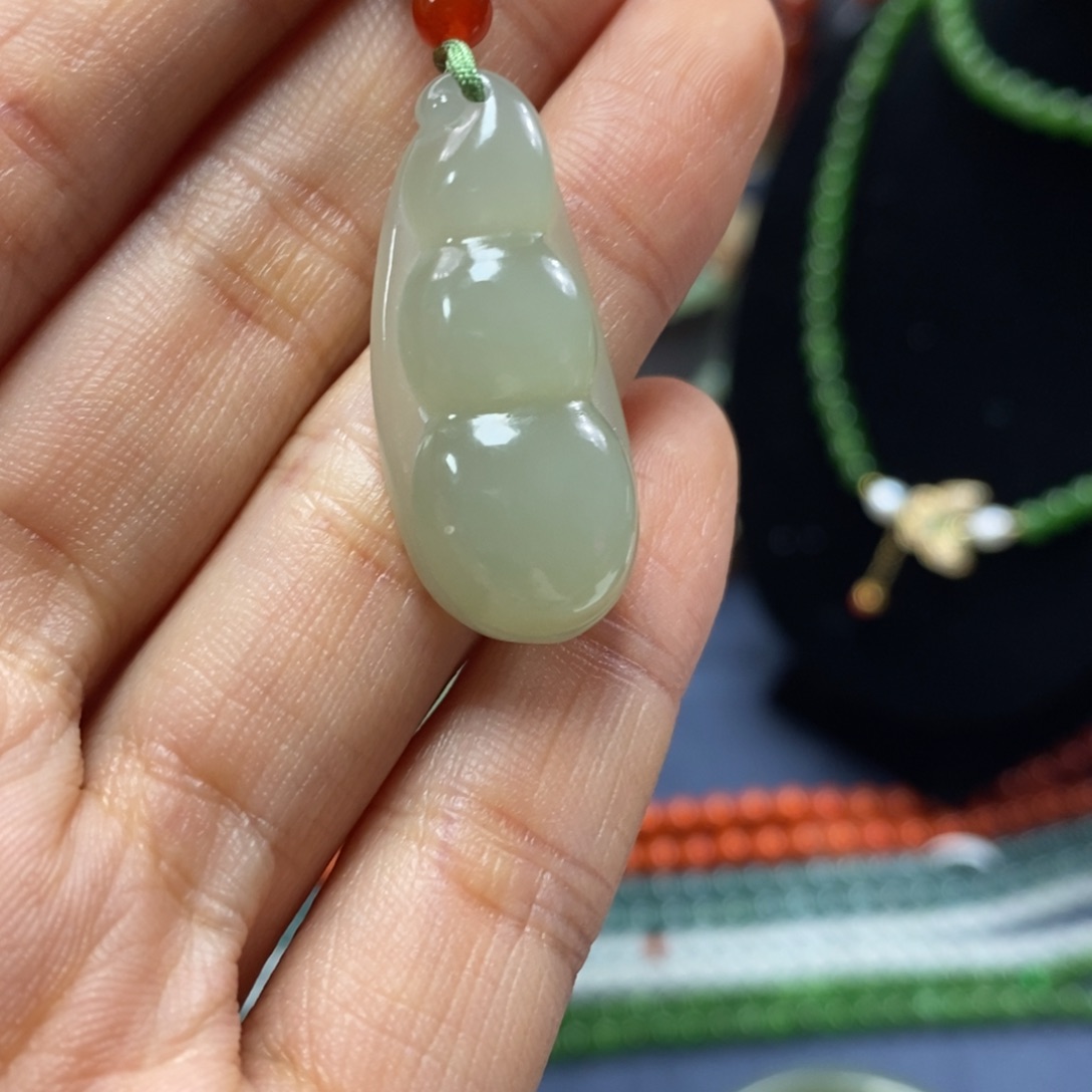 和田玉颈饰未镶嵌Fs