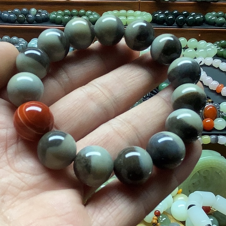 和田玉手串未镶嵌