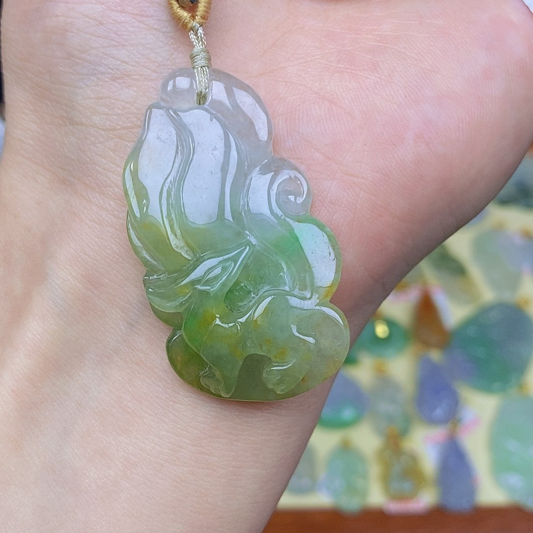 翡翠颈饰未镶嵌翡翠