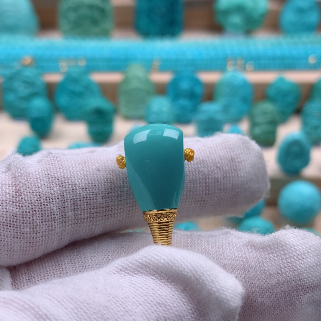 绿松石配饰18K金镶嵌