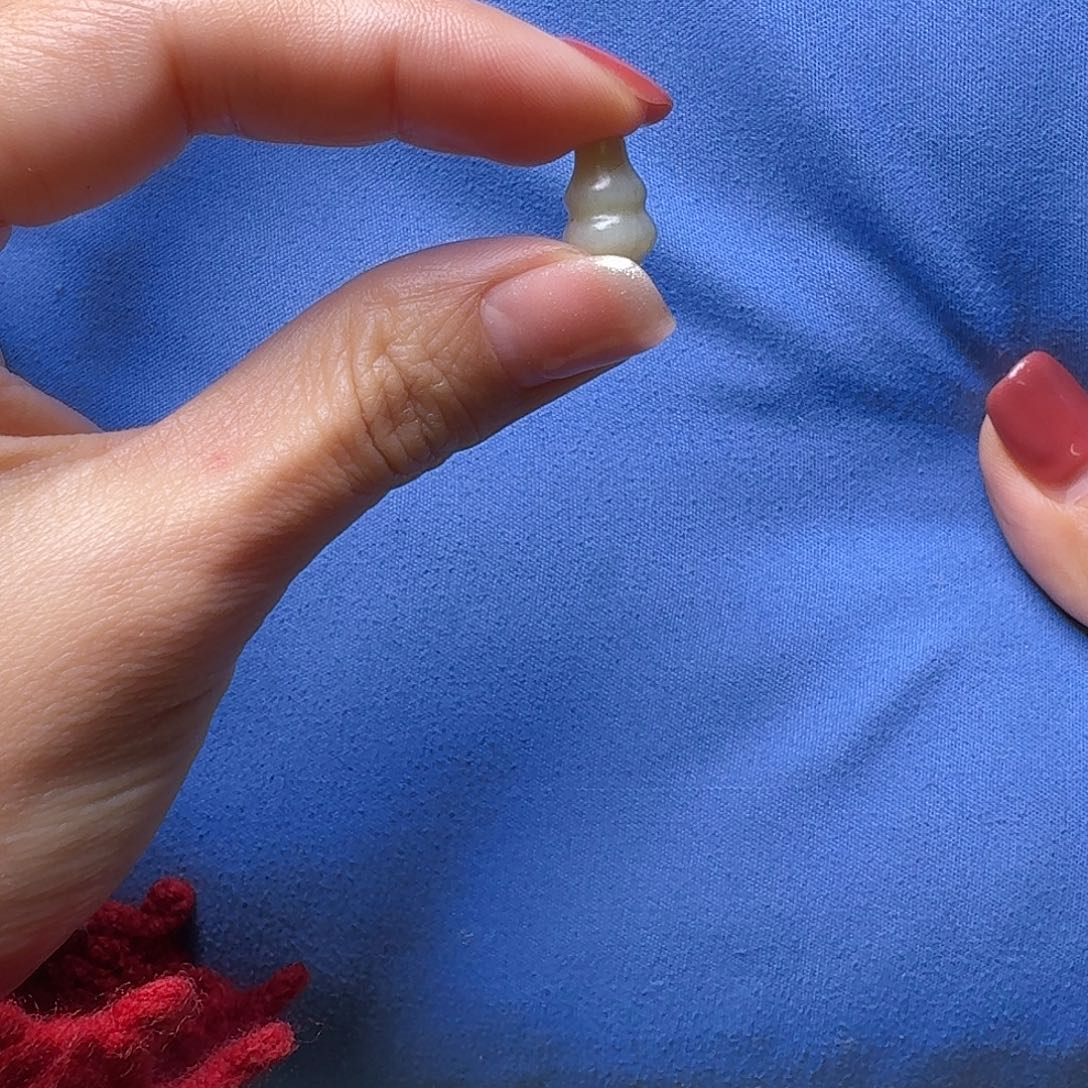 勇***涯和田玉（糖玉）未镶嵌颈饰