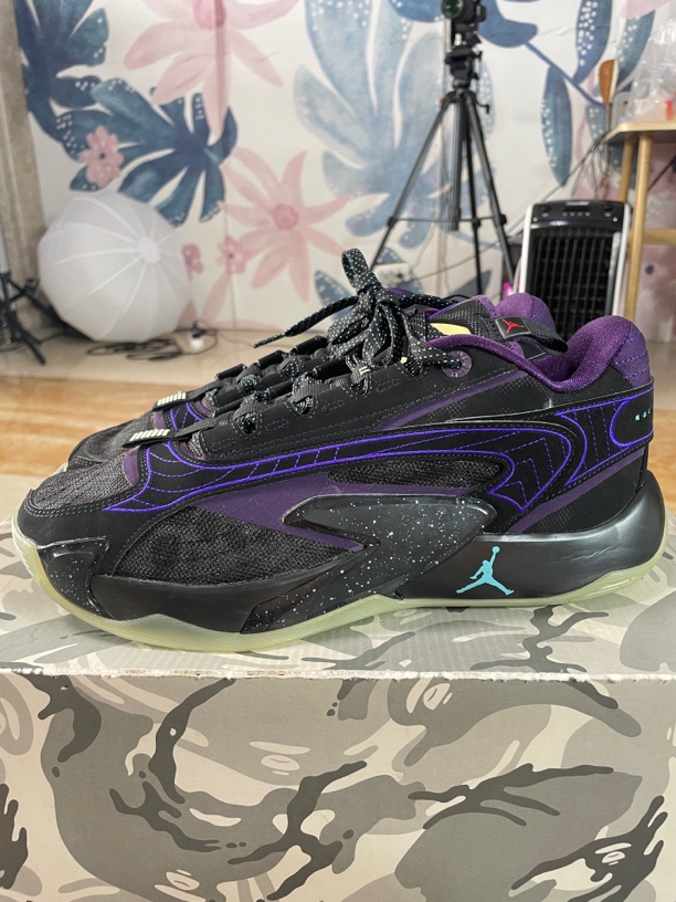 95新 maje 42.5码270/Air Jordan Luka 2 东契奇2代 防滑篮球鞋