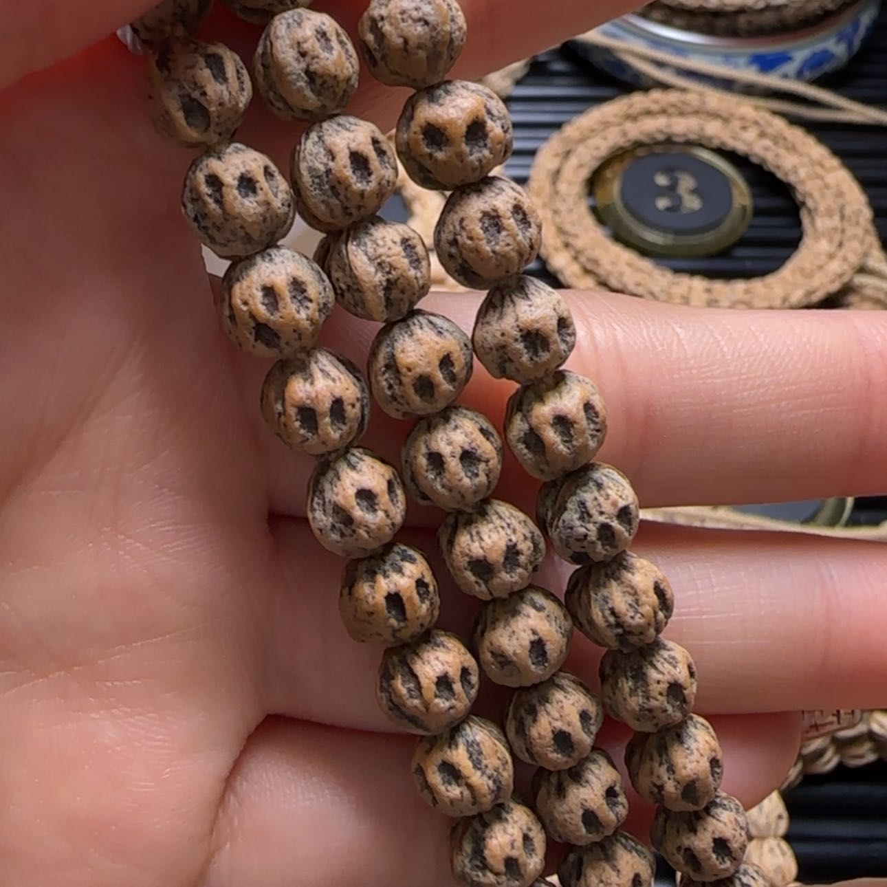 【闪购商品】柏香籽/百香籽吊坠c****s