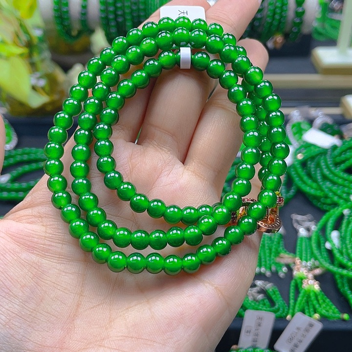 翡翠颈饰未镶嵌L***i满色满绿阳绿6项链