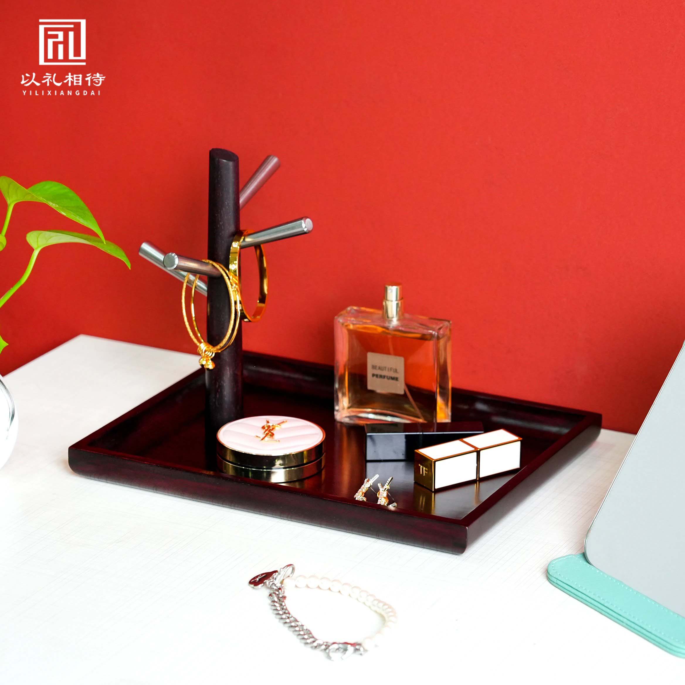 血檀金枝纳财置物托盘I血檀（染料紫檀）I规格约30*23*22IA00341