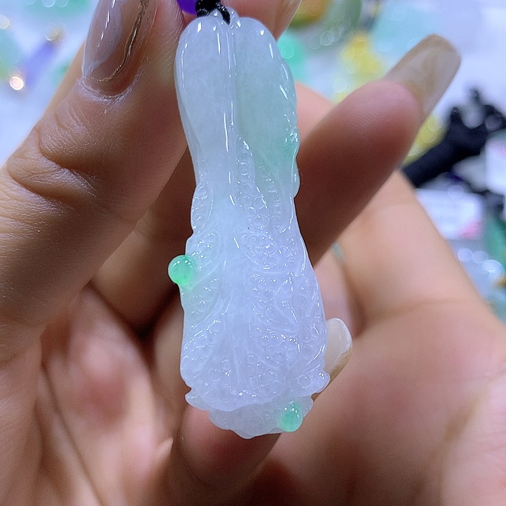 翡翠颈饰未镶嵌天然翡翠A货吊坠