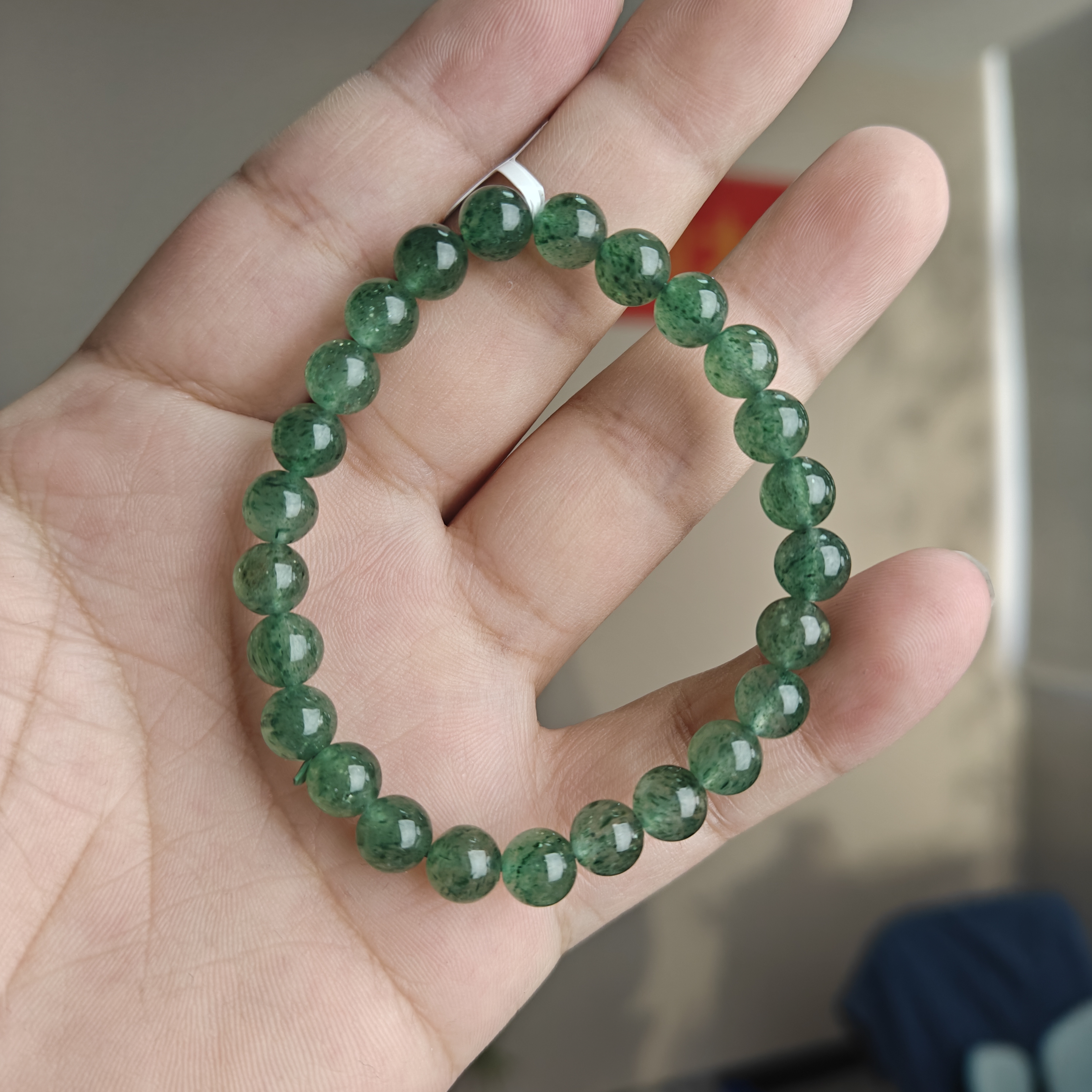 约7mm绿草莓圆珠单圈手串