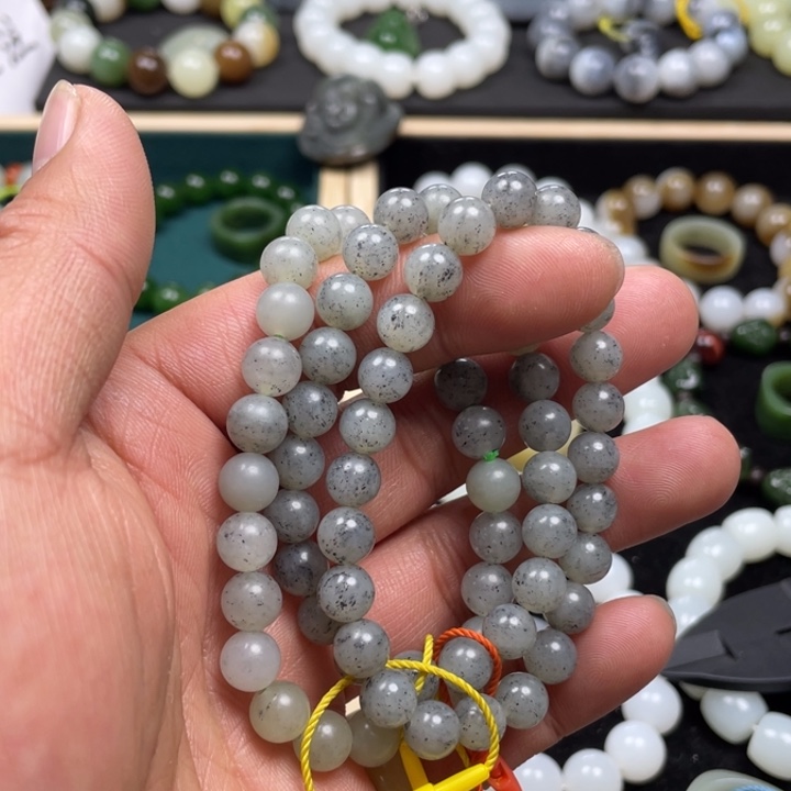 和田玉手串未镶嵌青花卡8柔光（随机发）