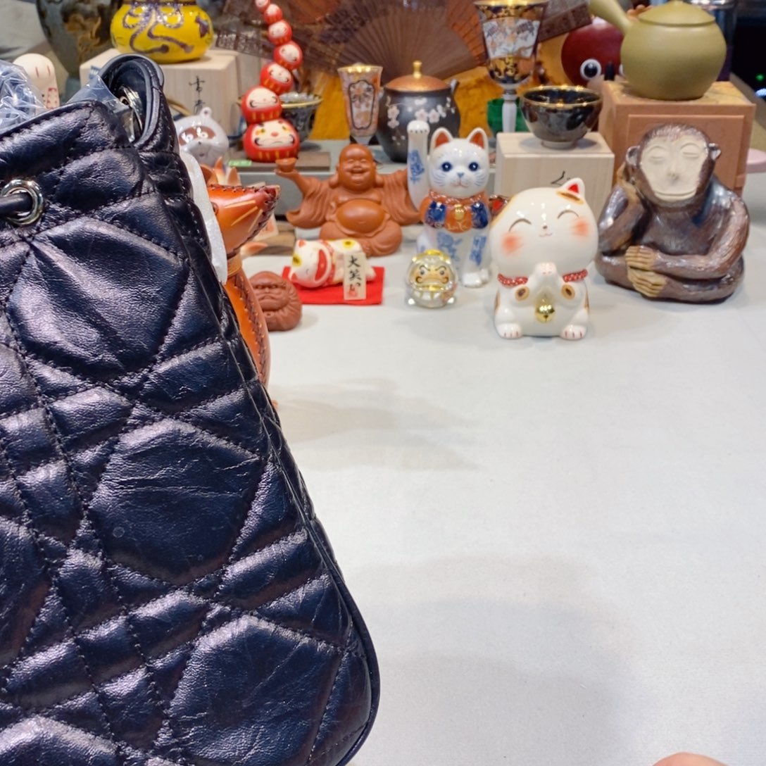 羊皮（革）小牛皮（革）