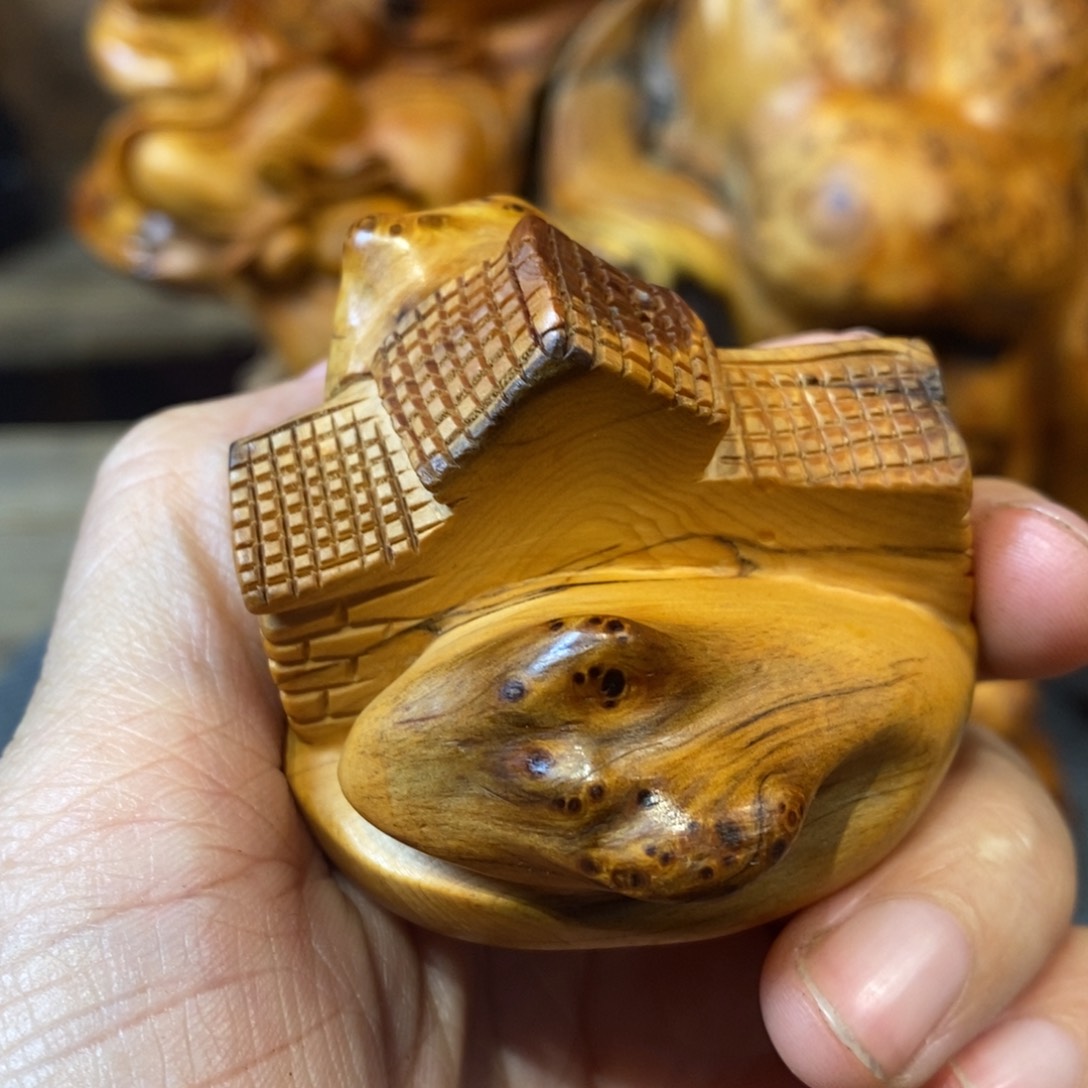 柏木（崖柏）崖柏。 