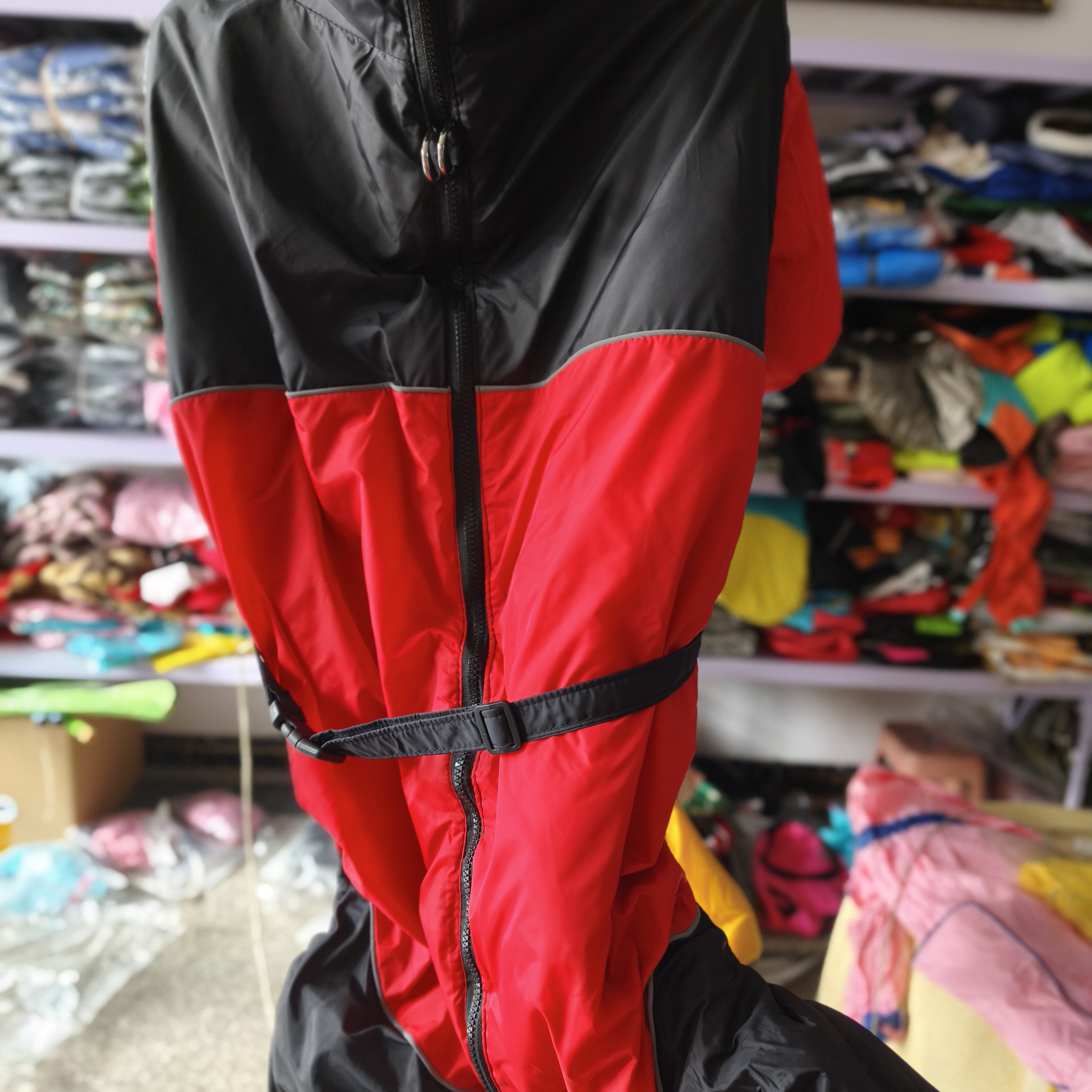 宠物服装尾单（NO退NO换）无运费险黑色红色四角