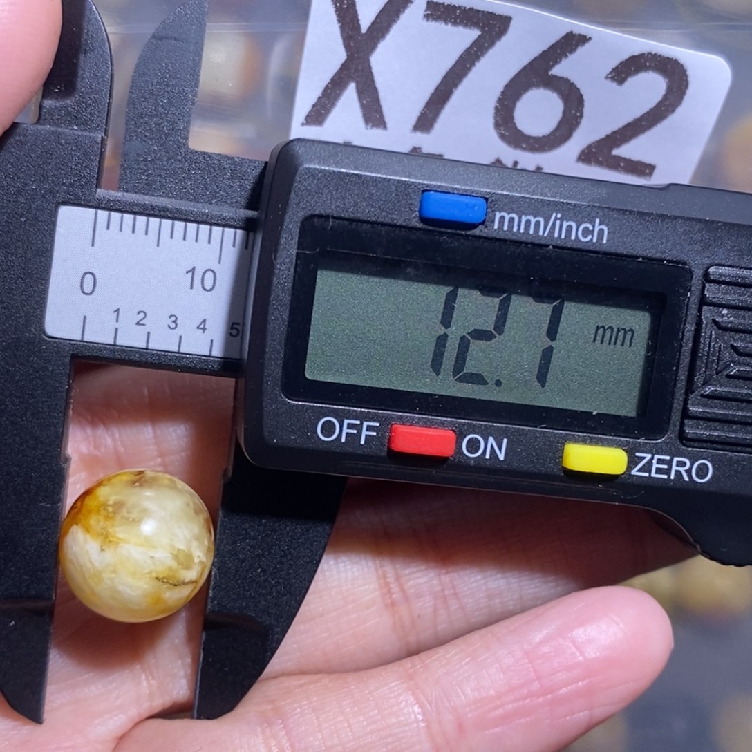 琥珀未镶嵌裸石未镶嵌