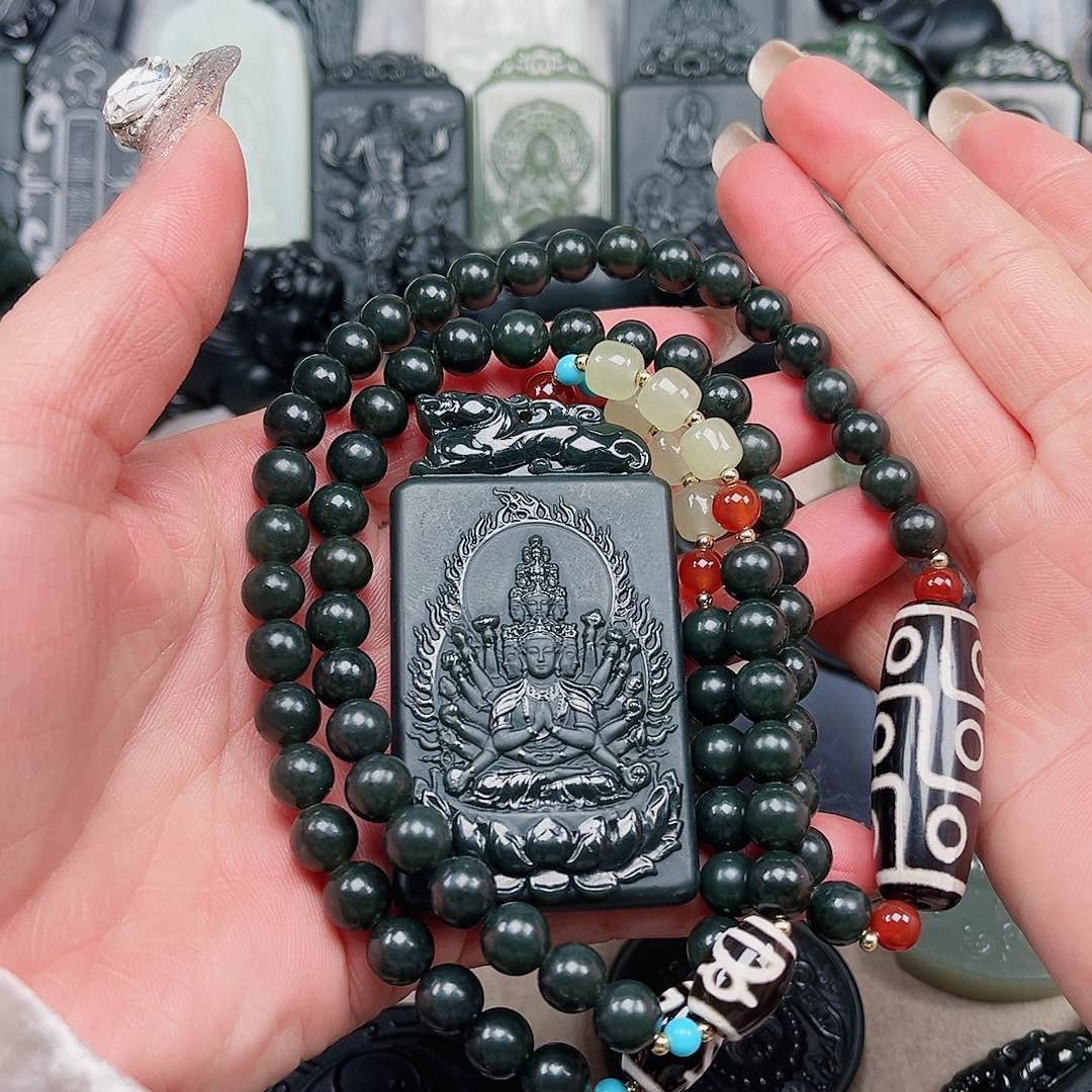 和田玉颈饰未镶嵌