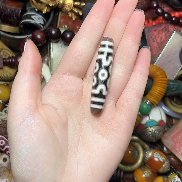 大叶紫檀（黑酸枝木类）